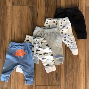 Lot of 5 baby pants 0-3M boy gender neutral